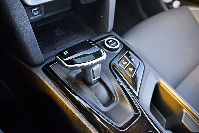 中年男的异世界网购生活下拉:现代科技与魔法世界的奇妙融合 中年男的异世界网购生活下拉:现代科技与魔法世界的奇妙融合