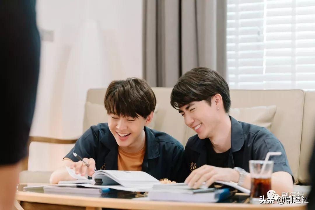 机智的医生生活系列片：治愈系韩剧如何用温暖日常展现真实医疗世界