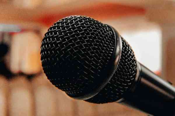 生活小百科广播稿开头语:7秒抓住听众心的实用技巧与创意范例 生活小百科广播稿开头语:7秒抓住听众心的实用技巧与创意范例