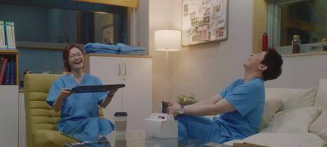 《机智的医生生活》剧情解析：温暖治愈的医疗剧如何抚慰人心