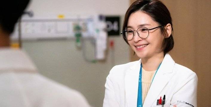 机智医生生活结局什么意思?深度解析五位医生成长与人生哲理 机智医生生活结局什么意思?深度解析五位医生成长与人生哲理